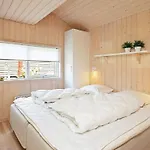 בית נופש 6 Person Holiday Home In Tranekaer