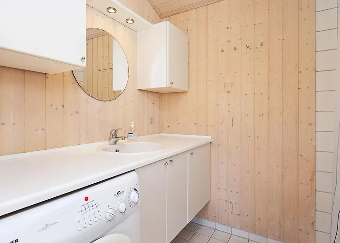 Idyllic Marina Retreat - By Traum Vakantiehuis Tranekær